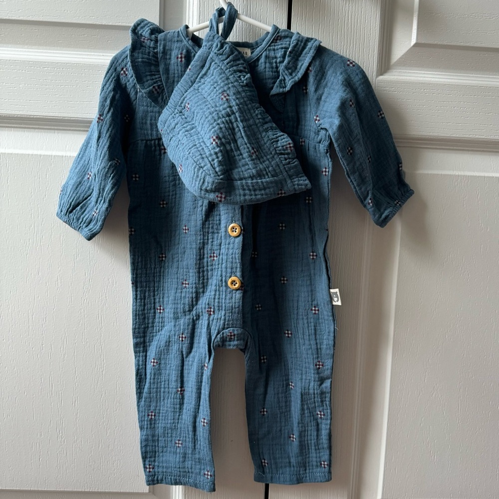 NWT Rabbit + Bear 6-9M Organic Cotton Blue One Piece + Bonnet